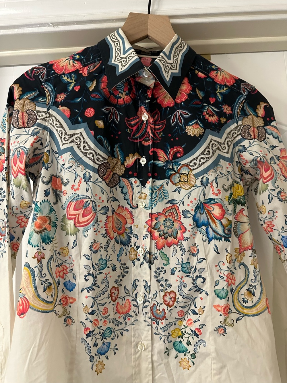 Etro Italian Paisley Button Up Colorful Long Sleeve Blouse size 40 - small - Picture 3 of 7